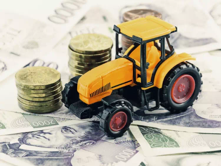 traktor i monety